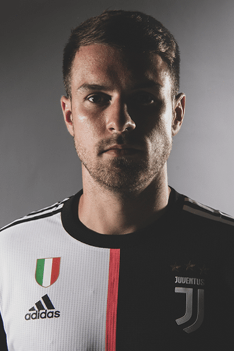 WATCH LIVE ⎮Ramsey unveiled as a Bianconero