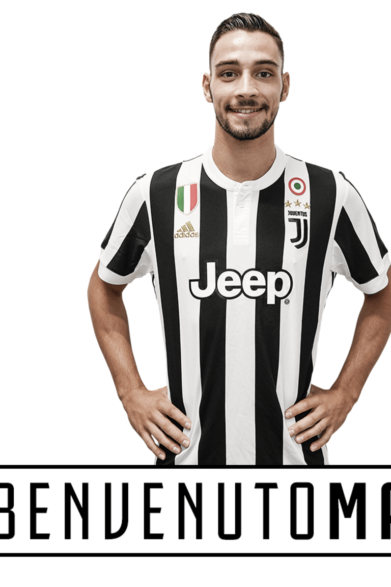 De Sciglio signs for Juventus
