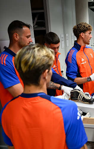 Juventus Training Camp at Adidas Headquarters | Chapter 4