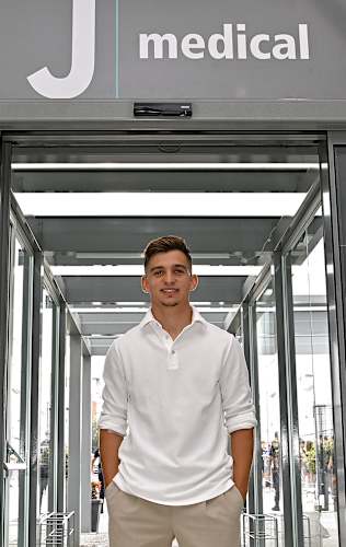 Francisco Conceição's first day at Juventus