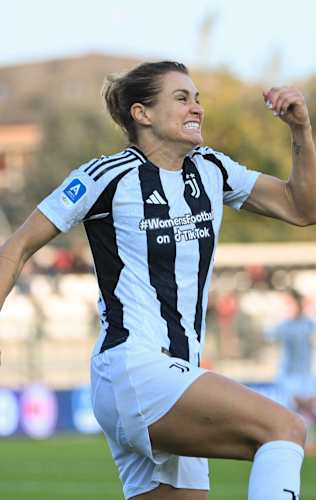 Women | Cristiana Girelli previews Lazio - Juventus